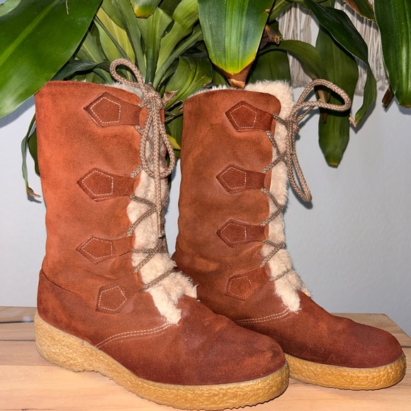 Moccasin style mid calf boots - Picture 2 of 4